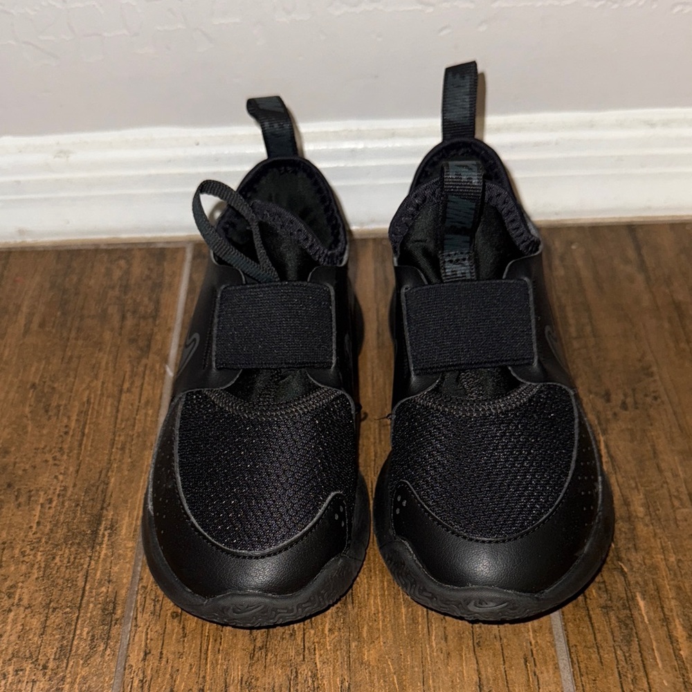 Nike Kids Black Sneakers